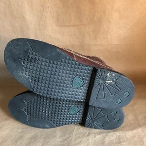 ariat switchback chukka boots